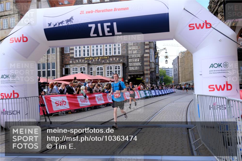 13.09.2026 - 21. swb-Marathon Bremen Tim E. http://msf.ph/oto/10363474 13.09.2026 13:01:02 Ziel 371, 453, 1136, 2141, 4904, 8749, 9849 meine-sportfotos.de