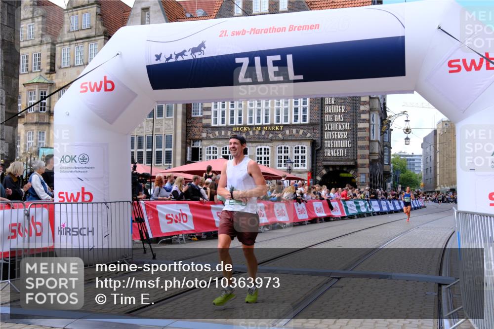 13.09.2026 - 21. swb-Marathon Bremen Tim E. http://msf.ph/oto/10363973 13.09.2026 13:01:35 Ziel 1411, 1619, 3019, 4328, 5663, 5996 meine-sportfotos.de