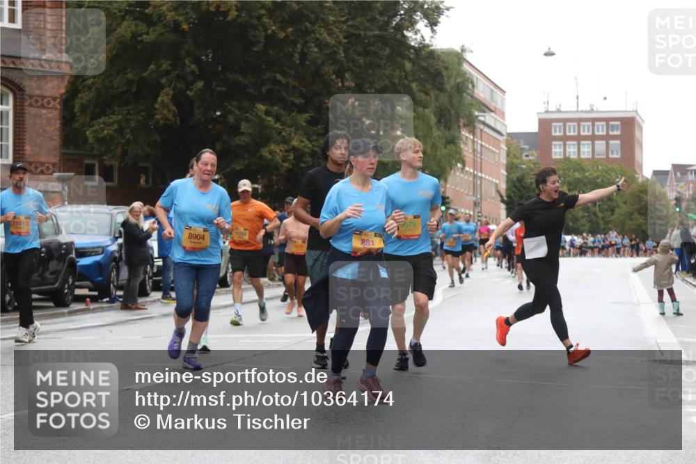 13.09.2026 - Kiel Lauf Markus Tischler http://msf.ph/oto/10364174 13.09.2026 11:58:40 Fleethörn 10113, 8904, 11743, 881, 9576 meine-sportfotos.de