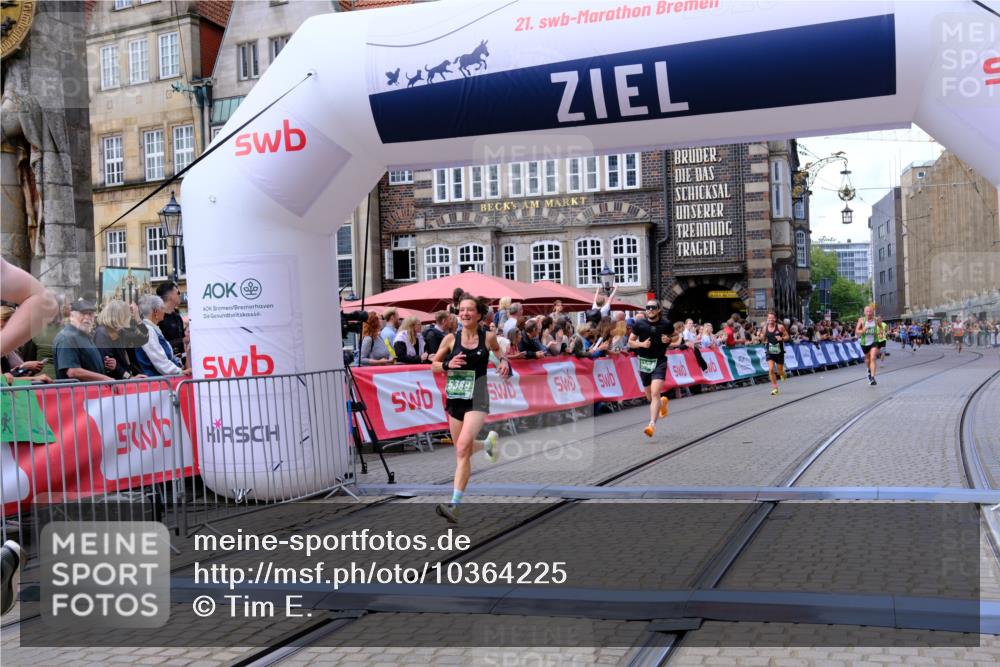 13.09.2026 - 21. swb-Marathon Bremen Tim E. http://msf.ph/oto/10364225 13.09.2026 13:01:58 Ziel 1614, 4696, 5369, 7950, 9137, 13063, 13168 meine-sportfotos.de