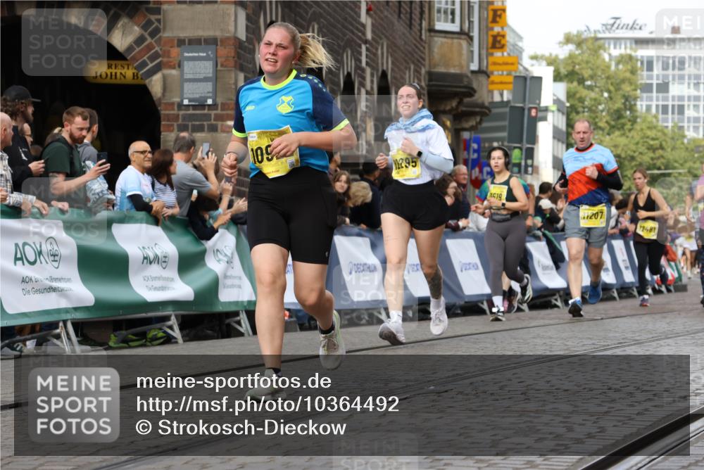 13.09.2026 - 21. swb-Marathon Bremen Strokosch-Dieckow http://msf.ph/oto/10364492 13.09.2026 10:59:37 Ziel 10377, 10415, 10492, 10668, 10922, 11086, 11125, 11301, 11302, 11500, 11873, 11913, 12118, 12200, 12267, 12537, 12541, 10236, 10355, 10669, 10691, 10928, 10929, 11054, 11056, 11089, 11194, 11419, 11501, 11803, 11904, 12138, 12242, 12243, 12388, 12480 meine-sportfotos.de