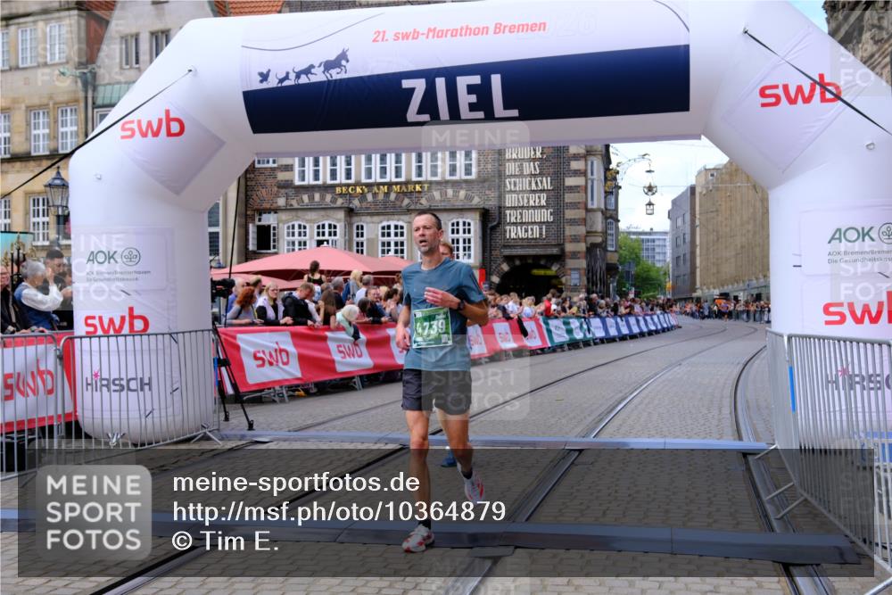 13.09.2026 - 21. swb-Marathon Bremen Tim E. http://msf.ph/oto/10364879 13.09.2026 13:02:17 Ziel 1667, 4739, 5601, 9233 meine-sportfotos.de