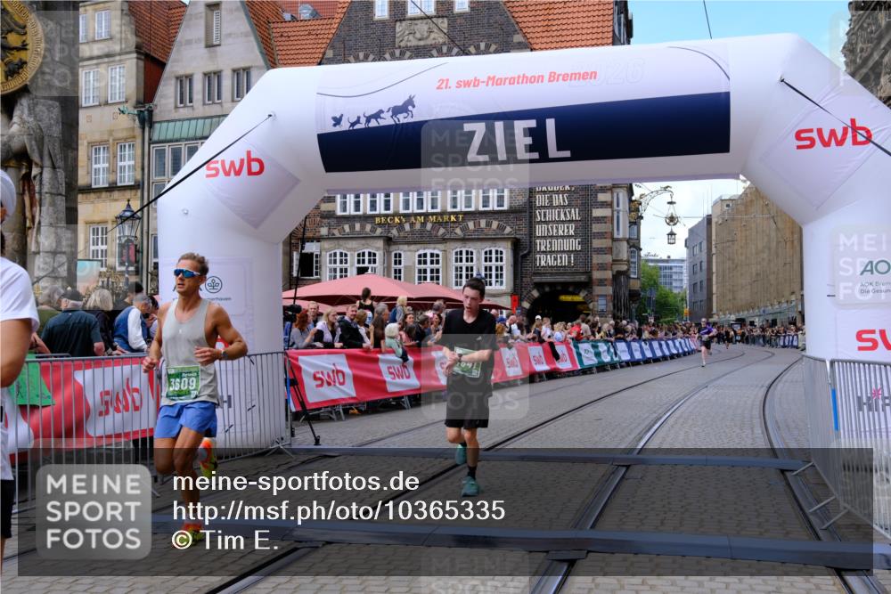 13.09.2026 - 21. swb-Marathon Bremen Tim E. http://msf.ph/oto/10365335 13.09.2026 13:02:56 Ziel 1795, 1850, 3609, 7841, 13237 meine-sportfotos.de