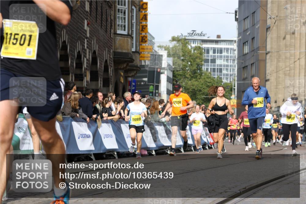 13.09.2026 - 21. swb-Marathon Bremen Strokosch-Dieckow http://msf.ph/oto/10365439 13.09.2026 10:59:54 Ziel 10147, 10355, 10377, 10669, 10745, 10922, 10928, 10929, 11151, 11194, 11207, 11419, 11501, 11519, 11594, 11873, 12138, 12295, 12481, 12527, 10175, 10758, 10867, 11071, 11158, 11159, 11160, 11250, 11259, 11445, 11453, 11524, 11525, 11528, 11587, 11588, 11589, 11879, 11907, 12123, 12238, 12239, 12274 meine-sportfotos.de