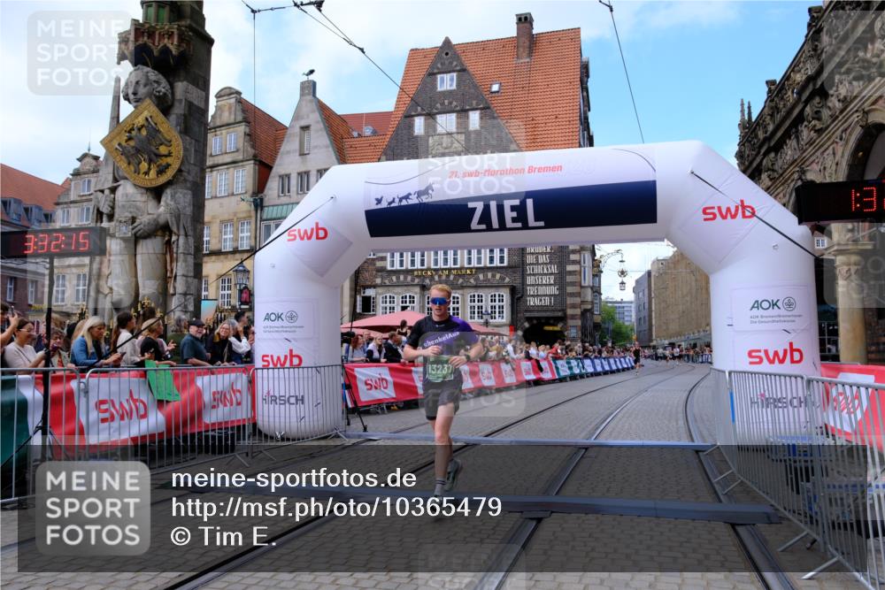 13.09.2026 - 21. swb-Marathon Bremen Tim E. http://msf.ph/oto/10365479 13.09.2026 13:03:04 Ziel 1381, 1795, 1850, 1862, 6918, 7265, 13237 meine-sportfotos.de