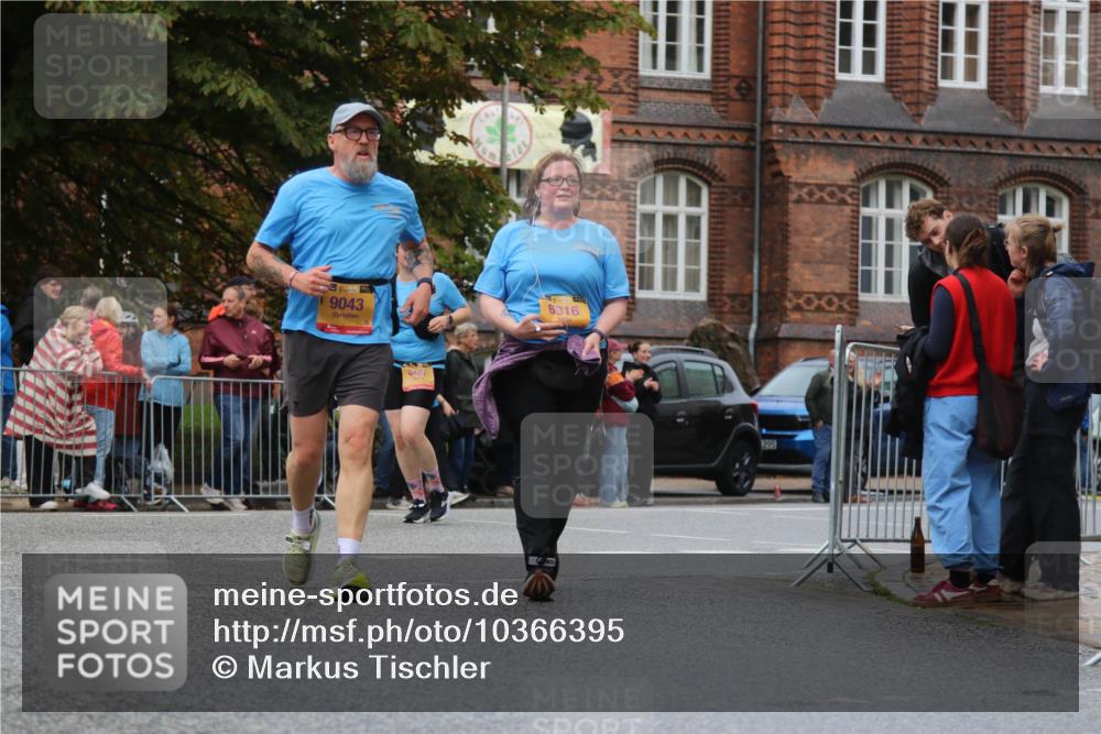 13.09.2026 - Kiel Lauf Markus Tischler http://msf.ph/oto/10366395 13.09.2026 12:10:34 Fleethörn 39, 9043, 4487, 9181, 39, 6316, 295 meine-sportfotos.de