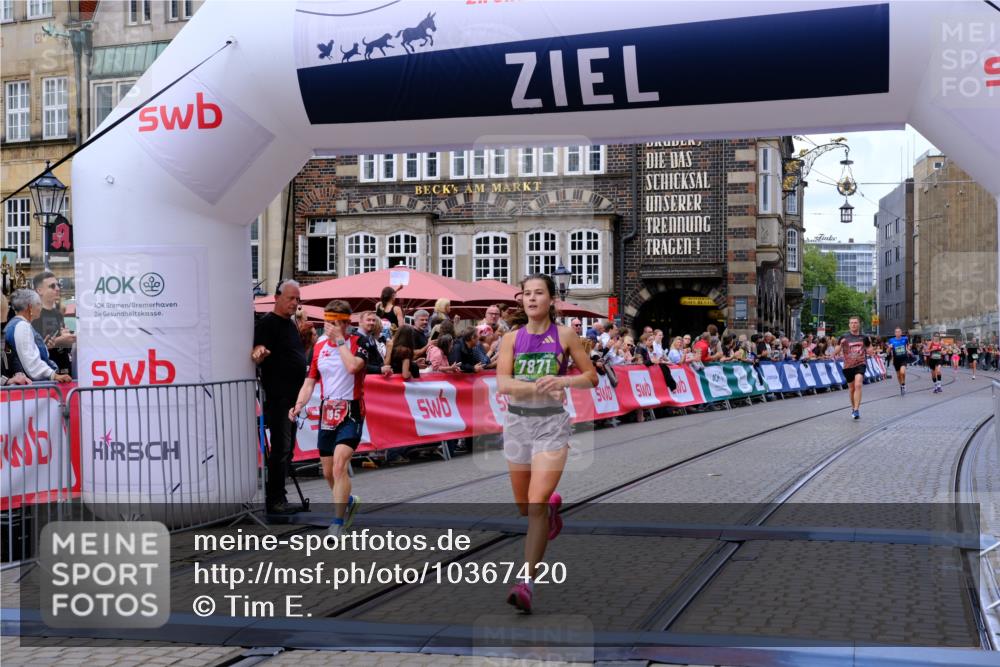 13.09.2026 - 21. swb-Marathon Bremen Tim E. http://msf.ph/oto/10367420 13.09.2026 13:04:47 Ziel 650, 744, 1223, 1224, 1860, 2207, 2956, 3284, 4239, 7871, 8936, 13034 meine-sportfotos.de