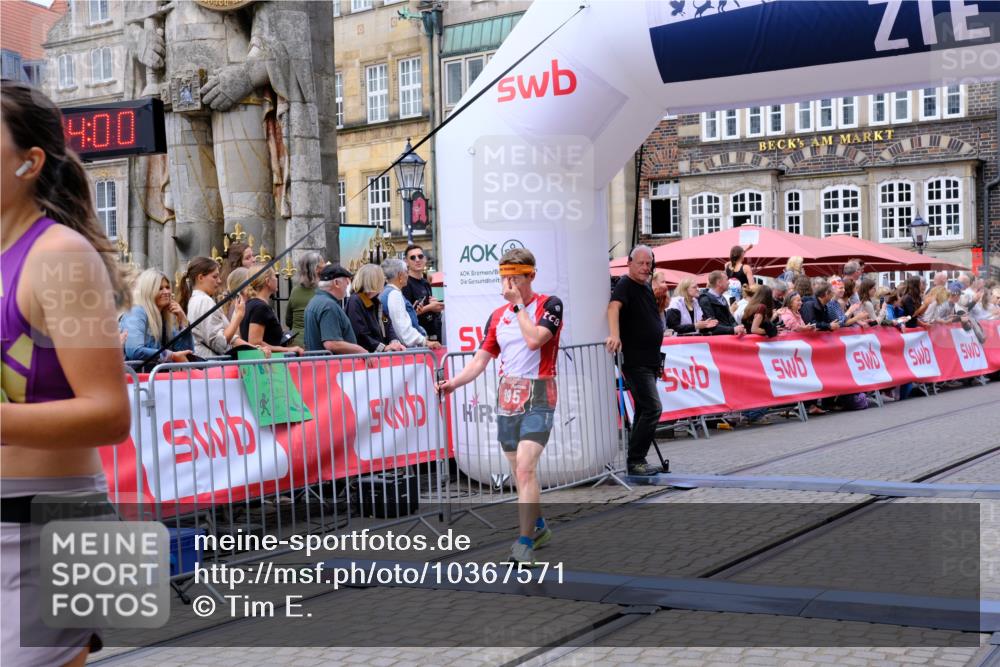 13.09.2026 - 21. swb-Marathon Bremen Tim E. http://msf.ph/oto/10367571 13.09.2026 13:04:49 Ziel 650, 744, 1223, 1224, 1860, 2207, 2956, 3284, 4239, 7871, 8701, 8936, 9070, 13034 meine-sportfotos.de