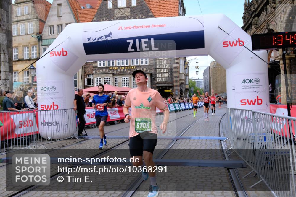 13.09.2026 - 21. swb-Marathon Bremen Tim E. http://msf.ph/oto/10368291 13.09.2026 13:05:18 Ziel 1336, 1822, 2297, 2646, 3196, 4729, 5674, 6708, 7538, 8054, 9306, 9495, 13187 meine-sportfotos.de