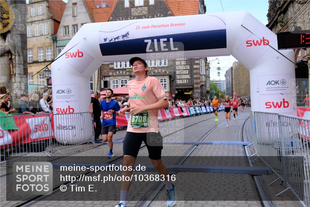 13.09.2026 - 21. swb-Marathon Bremen Tim E. http://msf.ph/oto/10368316 13.09.2026 13:05:19 Ziel 1336, 1822, 2297, 3196, 4729, 5674, 6708, 7538, 8054, 9306, 9495, 13187 meine-sportfotos.de
