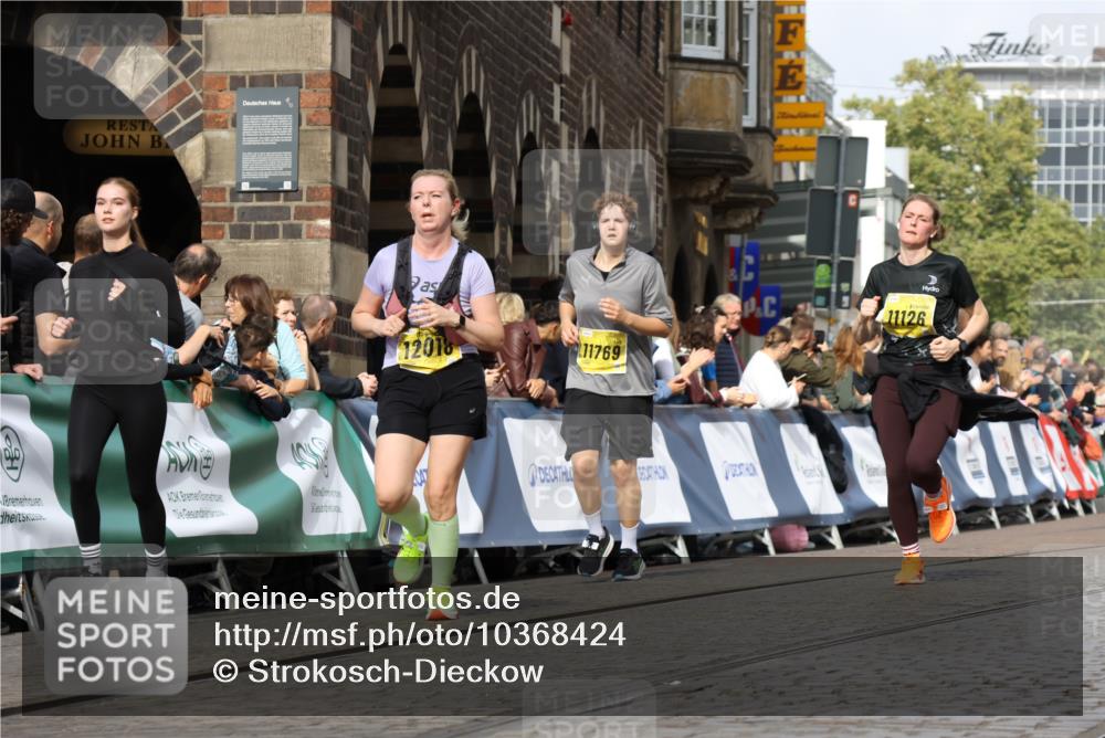 13.09.2026 - 21. swb-Marathon Bremen Strokosch-Dieckow http://msf.ph/oto/10368424 13.09.2026 11:00:37 Ziel 10144, 10677, 10801, 10810, 11016, 11045, 11129, 11547, 11587, 11588, 11589, 11623, 11907, 12105, 12106, 12190, 12291, 12352, 12394, 12530, 12531, 10263, 10306, 10367, 10368, 10857, 11055, 11162, 11247, 11343, 11475, 11556, 11797, 11804, 11819, 11959, 12006, 12397, 12430 meine-sportfotos.de