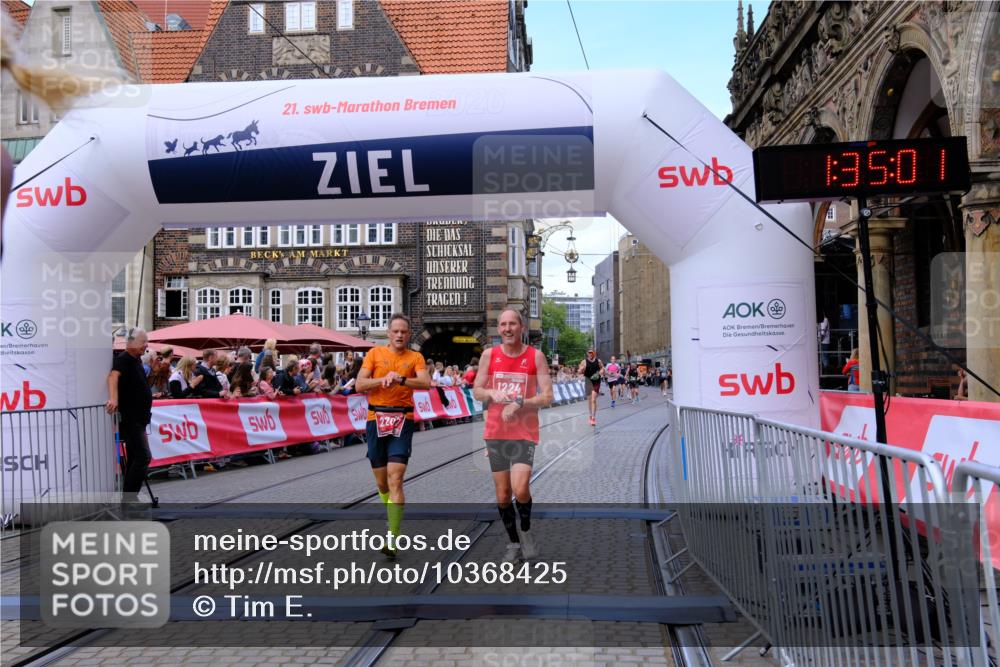 13.09.2026 - 21. swb-Marathon Bremen Tim E. http://msf.ph/oto/10368425 13.09.2026 13:05:23 Ziel 1336, 1822, 2297, 3196, 4729, 6708, 7102, 9495 meine-sportfotos.de
