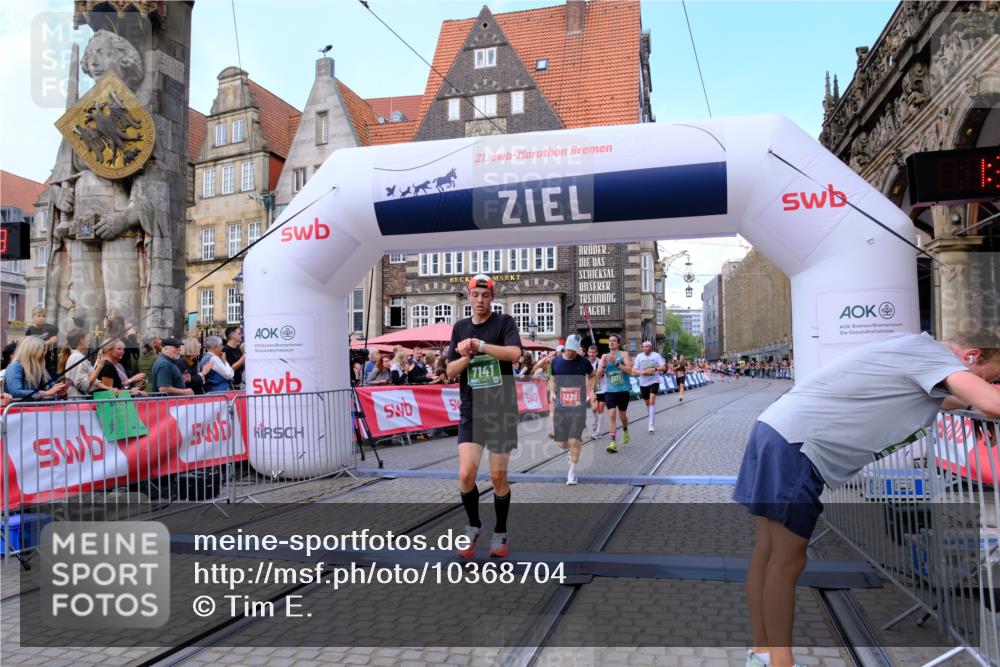 13.09.2026 - 21. swb-Marathon Bremen Tim E. http://msf.ph/oto/10368704 13.09.2026 13:05:52 Ziel 439, 1301, 1562, 1879, 3242, 3271, 5092, 5199, 5725, 6579, 7141 meine-sportfotos.de