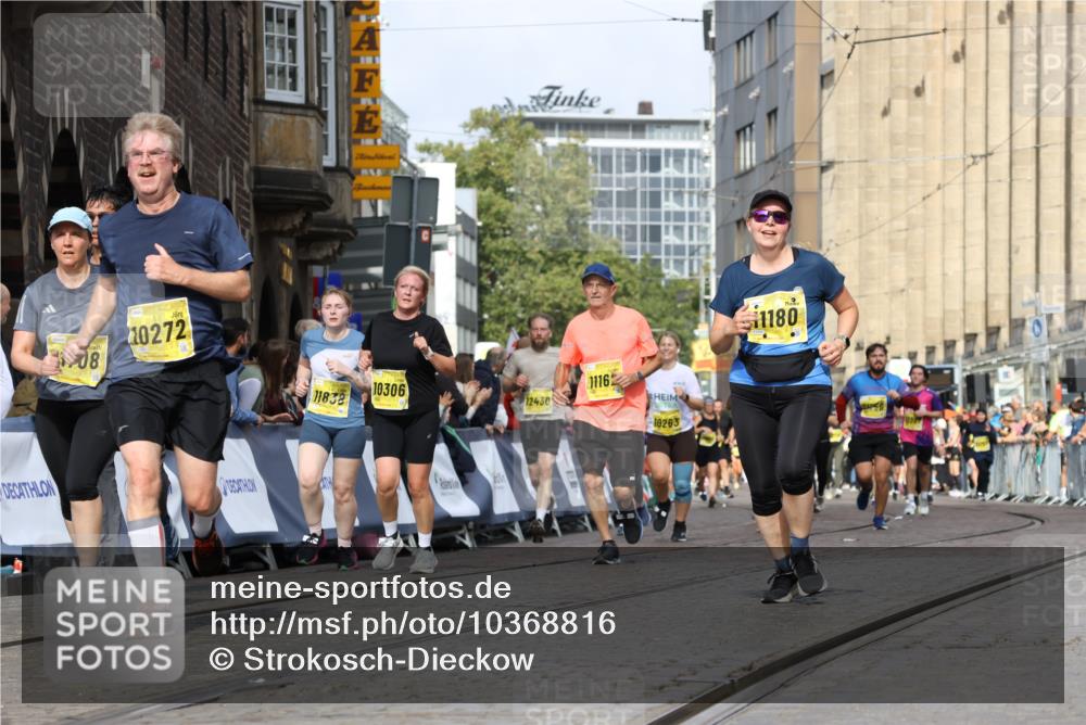 13.09.2026 - 21. swb-Marathon Bremen Strokosch-Dieckow http://msf.ph/oto/10368816 13.09.2026 11:00:44 Ziel 10144, 10369, 10677, 10801, 10810, 11016, 11045, 11126, 11129, 11547, 11623, 11769, 12018, 12105, 12106, 12190, 12291, 12394, 12530, 12531, 10093, 10367, 10368, 10753, 10857, 11055, 11247, 11359, 11540, 11728, 11797, 11804, 11819, 12006, 12116, 12397, 12428 meine-sportfotos.de