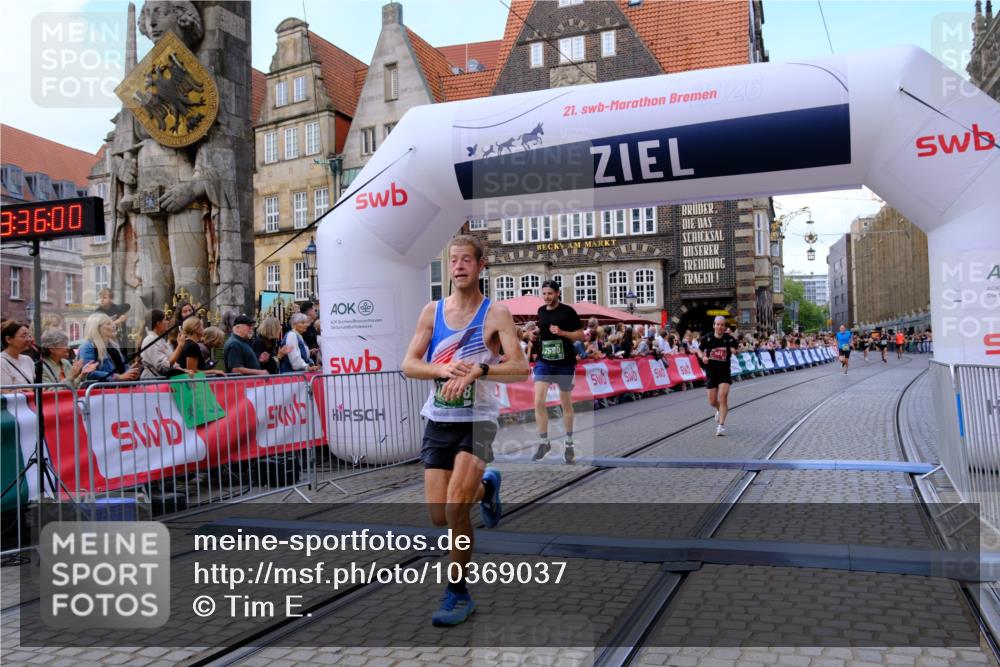 13.09.2026 - 21. swb-Marathon Bremen Tim E. http://msf.ph/oto/10369037 13.09.2026 13:06:49 Ziel 508, 788, 1770, 1921, 2832, 3910, 4777, 7590, 8621, 13148 meine-sportfotos.de