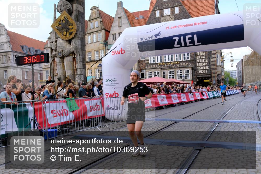 13.09.2026 - 21. swb-Marathon Bremen Tim E. http://msf.ph/oto/10369253 13.09.2026 13:06:52 Ziel 508, 788, 1009, 1770, 1921, 2832, 3910, 4777, 5238, 6951, 7590, 8621, 13148 meine-sportfotos.de