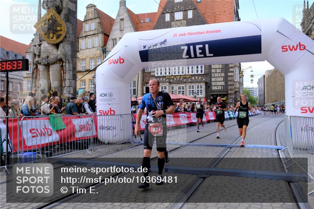 13.09.2026 - 21. swb-Marathon Bremen Tim E. http://msf.ph/oto/10369481 13.09.2026 13:07:22 Ziel 749, 1540, 1863, 3794, 3973, 6053, 7636, 7876, 8888, 9708, 9927 meine-sportfotos.de