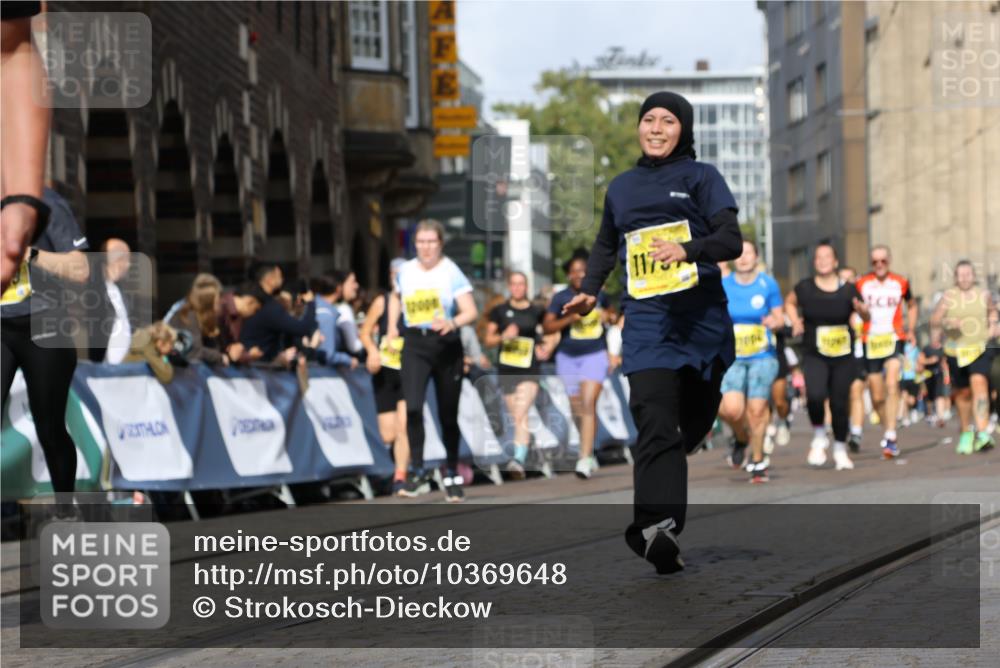 13.09.2026 - 21. swb-Marathon Bremen Strokosch-Dieckow http://msf.ph/oto/10369648 13.09.2026 11:00:56 Ziel 10263, 10272, 10275, 10306, 10369, 11126, 11162, 11180, 11343, 11475, 11556, 11687, 11708, 11769, 11797, 11838, 11959, 12018, 12430, 10428, 10639, 10892, 10964, 10965, 11049, 11116, 11428, 11540, 11681, 11682, 11850, 12085, 12241 meine-sportfotos.de