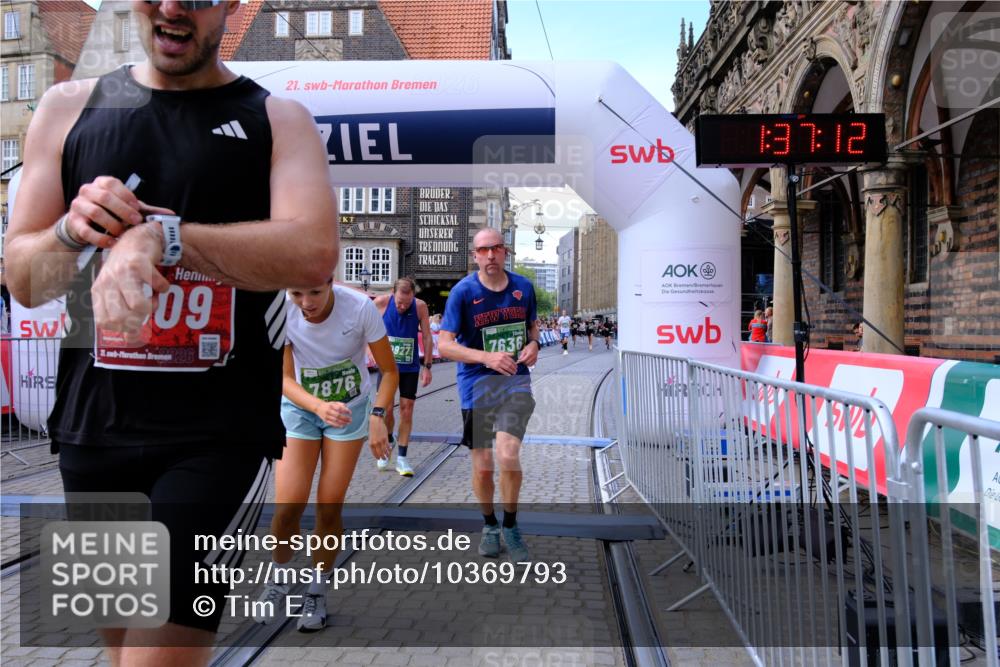 13.09.2026 - 21. swb-Marathon Bremen Tim E. http://msf.ph/oto/10369793 13.09.2026 13:07:34 Ziel 1540, 1863, 2706, 3043, 3118, 4743, 4808, 6053, 7636, 7876, 8098, 8980, 9927 meine-sportfotos.de