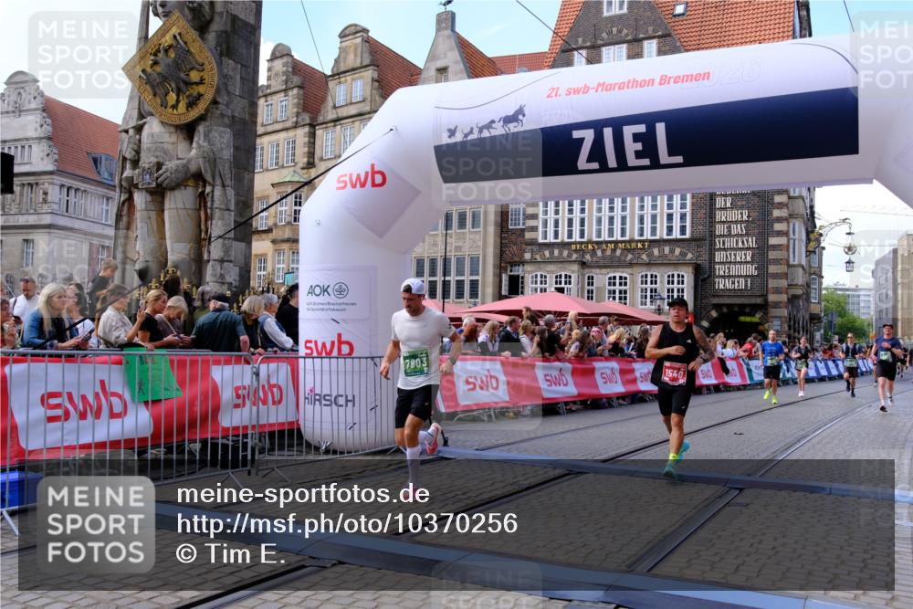 13.09.2026 - 21. swb-Marathon Bremen Tim E. http://msf.ph/oto/10370256 13.09.2026 13:07:56 Ziel 819, 969, 2135, 4852, 4990, 5570, 5976, 7558, 7803, 8060, 8467, 8611, 8737, 9035, 9356 meine-sportfotos.de