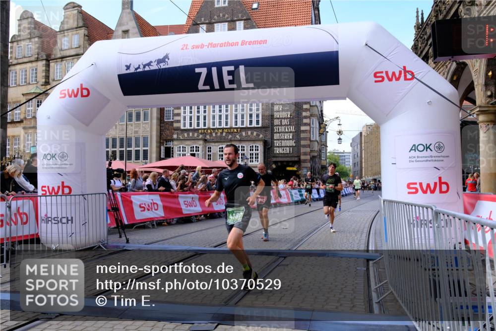 13.09.2026 - 21. swb-Marathon Bremen Tim E. http://msf.ph/oto/10370529 13.09.2026 13:08:02 Ziel 819, 969, 2135, 4732, 4852, 4990, 5570, 5976, 7558, 7803, 8611, 8737, 9035, 9356 meine-sportfotos.de