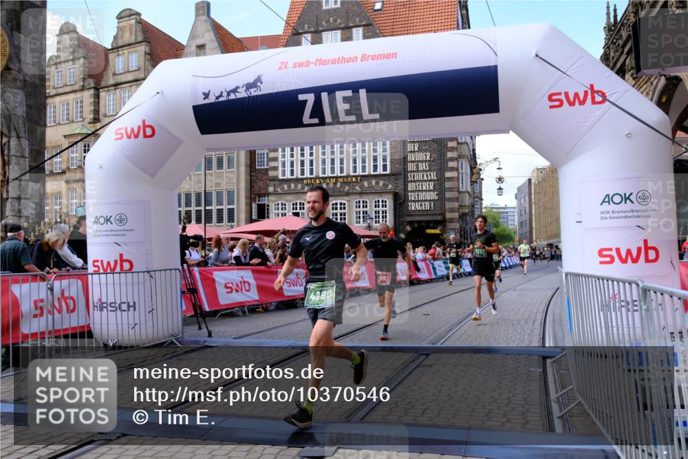 13.09.2026 - 21. swb-Marathon Bremen Tim E. http://msf.ph/oto/10370546 13.09.2026 13:08:02 Ziel 819, 969, 2135, 4732, 4852, 4990, 5570, 5976, 7558, 7803, 8611, 8737, 9035, 9356 meine-sportfotos.de