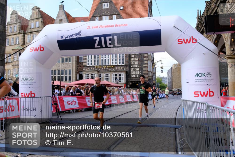 13.09.2026 - 21. swb-Marathon Bremen Tim E. http://msf.ph/oto/10370561 13.09.2026 13:08:02 Ziel 819, 969, 2135, 4732, 4852, 4990, 5570, 5976, 7558, 7803, 8611, 8737, 9035, 9356 meine-sportfotos.de