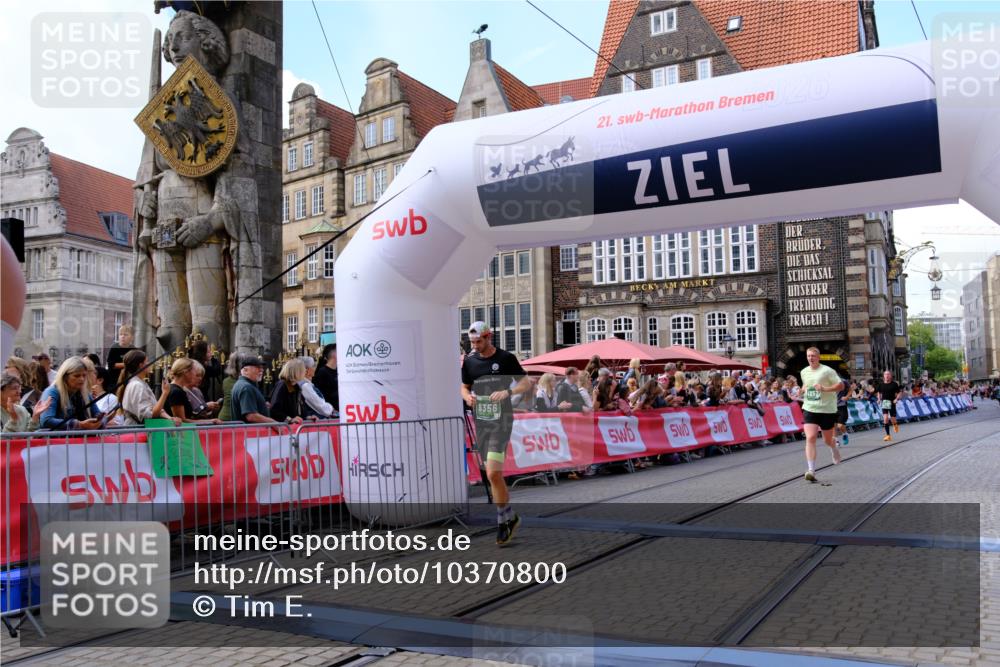 13.09.2026 - 21. swb-Marathon Bremen Tim E. http://msf.ph/oto/10370800 13.09.2026 13:08:07 Ziel 969, 4732, 4852, 4990, 5976, 7558, 8737, 9356, 13160 meine-sportfotos.de