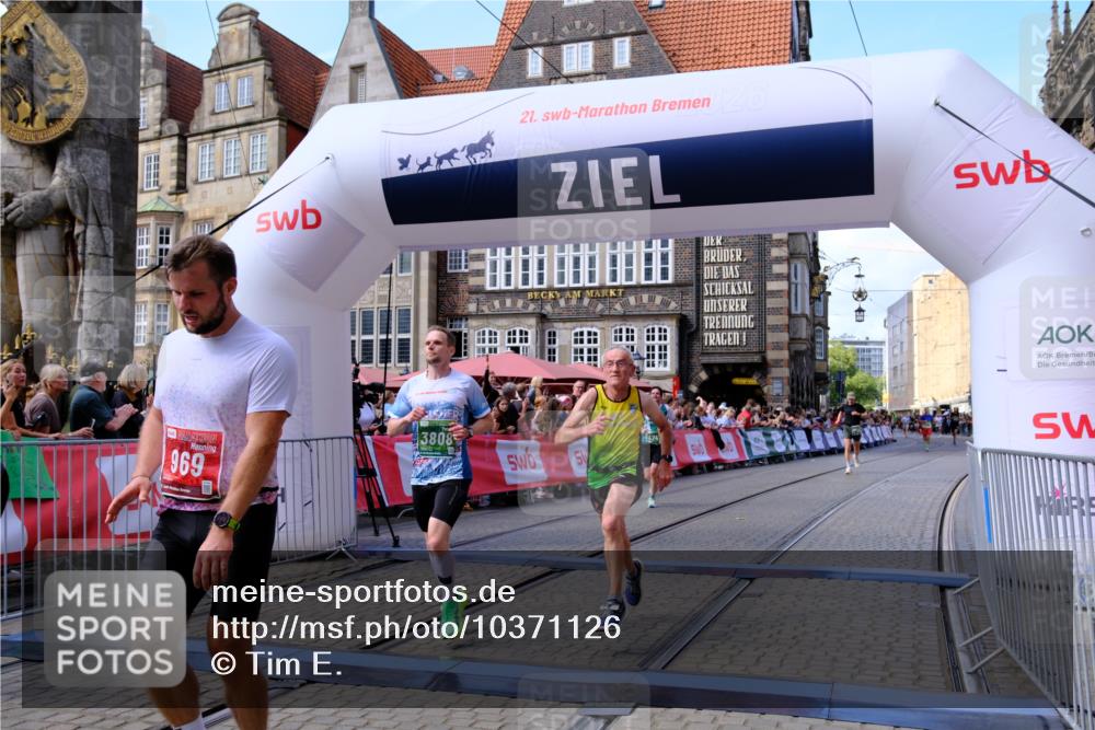 13.09.2026 - 21. swb-Marathon Bremen Tim E. http://msf.ph/oto/10371126 13.09.2026 13:08:37 Ziel 339, 678, 1335, 1696, 2098, 2266, 3808, 4082, 4247, 5424, 5594, 8655, 9582 meine-sportfotos.de