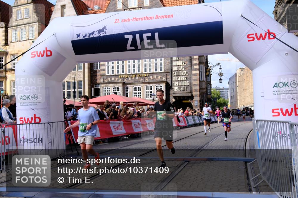 13.09.2026 - 21. swb-Marathon Bremen Tim E. http://msf.ph/oto/10371409 13.09.2026 13:08:50 Ziel 339, 678, 715, 1335, 1696, 3276, 4033, 4082, 4888, 5424, 6842, 7064, 7121, 8655, 9084 meine-sportfotos.de