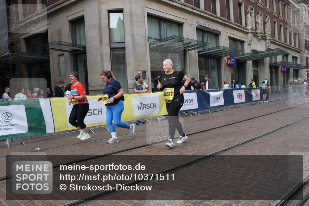 13.09.2026 - 21. swb-Marathon Bremen Strokosch-Dieckow http://msf.ph/oto/10371511 13.09.2026 11:31:41 Ziel 10317, 11341, 11807, 12163 meine-sportfotos.de