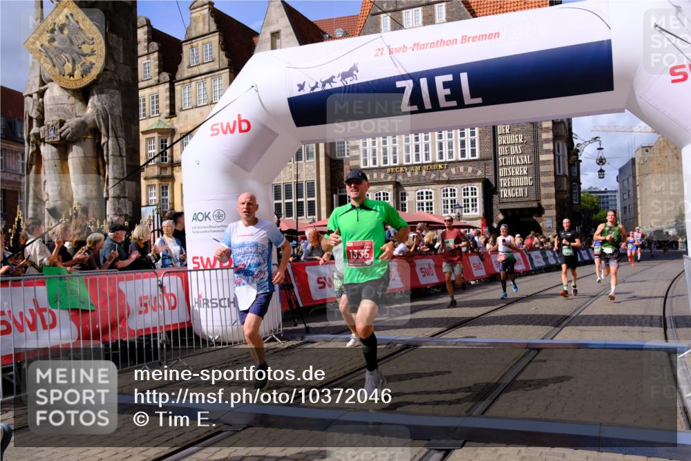 13.09.2026 - 21. swb-Marathon Bremen Tim E. http://msf.ph/oto/10372046 13.09.2026 13:09:12 Ziel 1925, 2287, 3110, 3330, 4384, 5517, 5636, 5696, 6906, 7262, 8120, 8555, 9240, 9411, 9702, 9867, 9906, 9911 meine-sportfotos.de