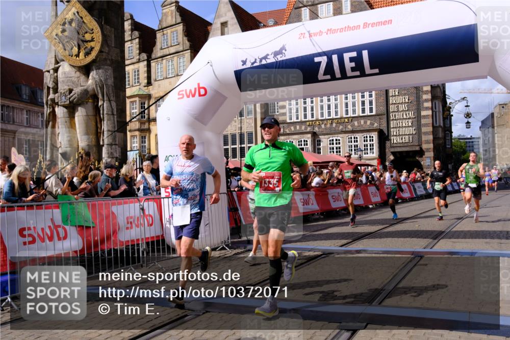 13.09.2026 - 21. swb-Marathon Bremen Tim E. http://msf.ph/oto/10372071 13.09.2026 13:09:12 Ziel 1925, 2287, 3110, 3330, 4384, 5517, 5636, 5696, 6906, 7262, 8120, 8555, 9240, 9411, 9702, 9867, 9906, 9911 meine-sportfotos.de