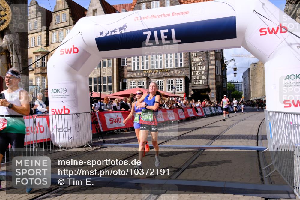 13.09.2026 - 21. swb-Marathon Bremen Tim E. http://msf.ph/oto/10372191 13.09.2026 13:09:16 Ziel 1925, 2287, 2291, 3330, 4384, 5517, 5636, 5696, 6906, 7262, 8120, 8830, 9867, 9906, 9911 meine-sportfotos.de