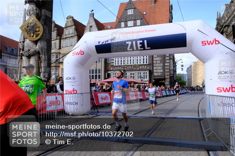 13.09.2026 - 21. swb-Marathon Bremen Tim E. http://msf.ph/oto/10372702 13.09.2026 13:09:47 Ziel 1034, 3197, 4473, 4895, 5111, 6652, 8759, 9789, 9866 meine-sportfotos.de