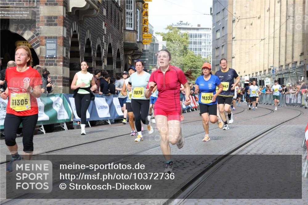 13.09.2026 - 21. swb-Marathon Bremen Strokosch-Dieckow http://msf.ph/oto/10372736 13.09.2026 11:01:49 Ziel 10181, 10251, 10497, 10560, 10647, 10648, 10678, 11324, 11459, 11467, 11550, 11551, 11666, 11788, 11796, 11798, 11969, 11970, 12047, 12062, 10257, 10409, 10444, 10500, 10617, 10803, 10817, 10924, 11115, 11268, 11369, 11436, 11859, 12016, 12095, 12145, 12360, 12412, 12466, 12506 meine-sportfotos.de