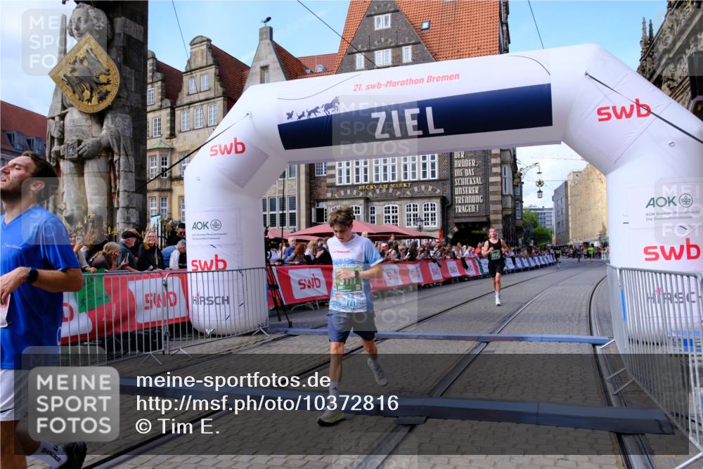 13.09.2026 - 21. swb-Marathon Bremen Tim E. http://msf.ph/oto/10372816 13.09.2026 13:09:48 Ziel 1034, 3197, 4473, 4782, 4895, 5111, 6652, 8759, 9789, 9866 meine-sportfotos.de