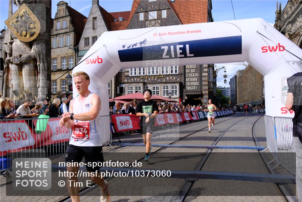 13.09.2026 - 21. swb-Marathon Bremen Tim E. http://msf.ph/oto/10373060 13.09.2026 13:10:13 Ziel 538, 567, 623, 1723, 1975, 2020, 2750, 4781, 5627, 8835, 9277, 9804, 9817 meine-sportfotos.de