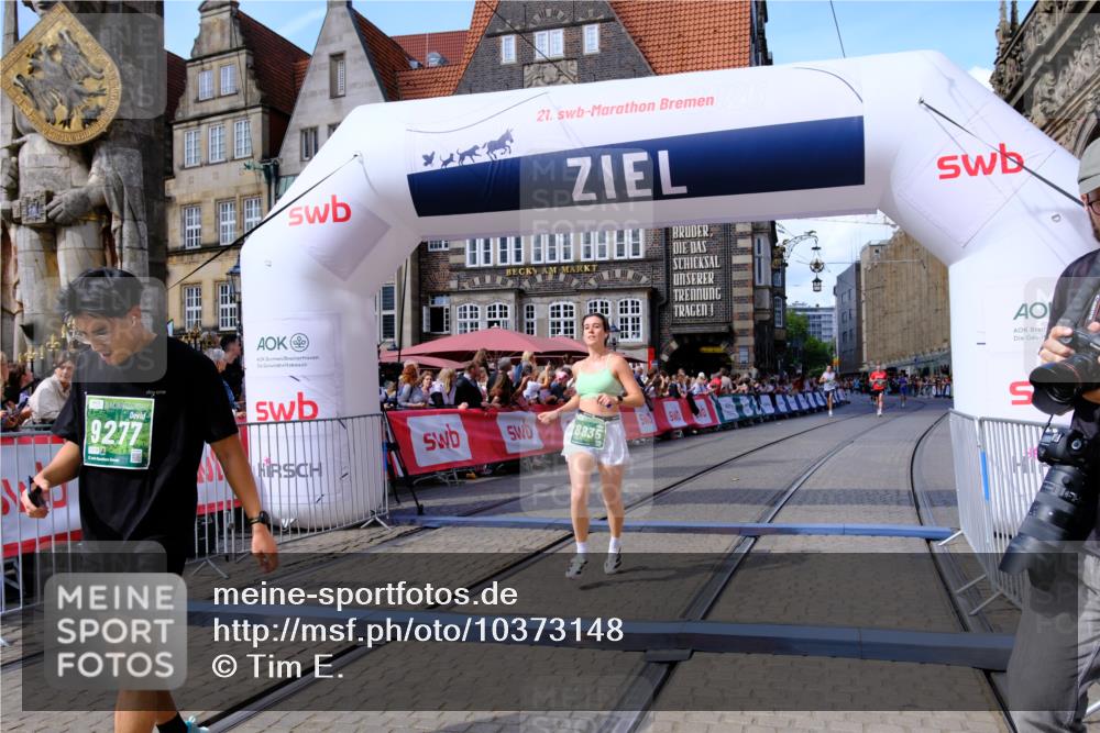13.09.2026 - 21. swb-Marathon Bremen Tim E. http://msf.ph/oto/10373148 13.09.2026 13:10:15 Ziel 538, 567, 623, 1723, 1975, 2020, 2750, 4781, 5627, 8835, 9277, 9804, 9817 meine-sportfotos.de