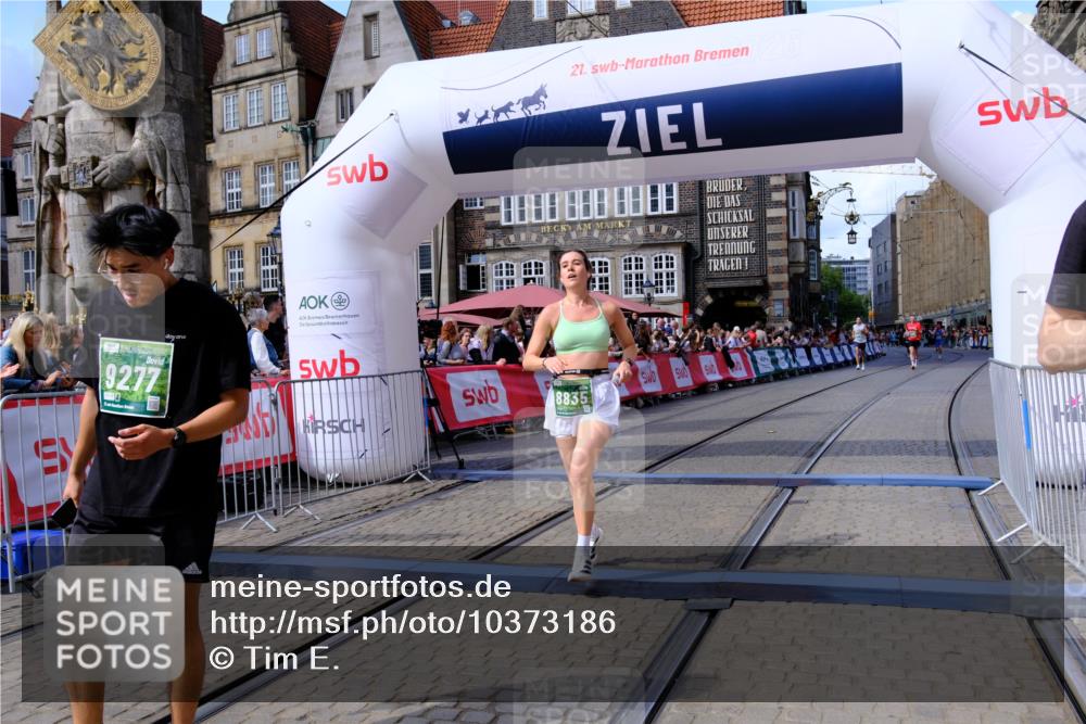 13.09.2026 - 21. swb-Marathon Bremen Tim E. http://msf.ph/oto/10373186 13.09.2026 13:10:15 Ziel 538, 567, 623, 1723, 1975, 2020, 2750, 4781, 5627, 8835, 9277, 9804, 9817 meine-sportfotos.de
