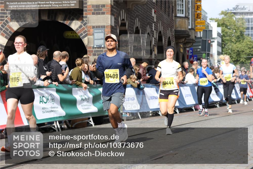 13.09.2026 - 21. swb-Marathon Bremen Strokosch-Dieckow http://msf.ph/oto/10373676 13.09.2026 11:02:02 Ziel 10251, 10332, 10497, 11075, 11150, 11305, 11324, 11369, 11412, 11413, 11479, 11486, 11668, 11747, 11985, 11986, 12379, 12466, 10173, 10331, 10439, 10473, 10500, 10636, 10803, 10943, 11249, 11576, 11811, 12016, 12042, 12094, 12134, 12135, 12437 meine-sportfotos.de
