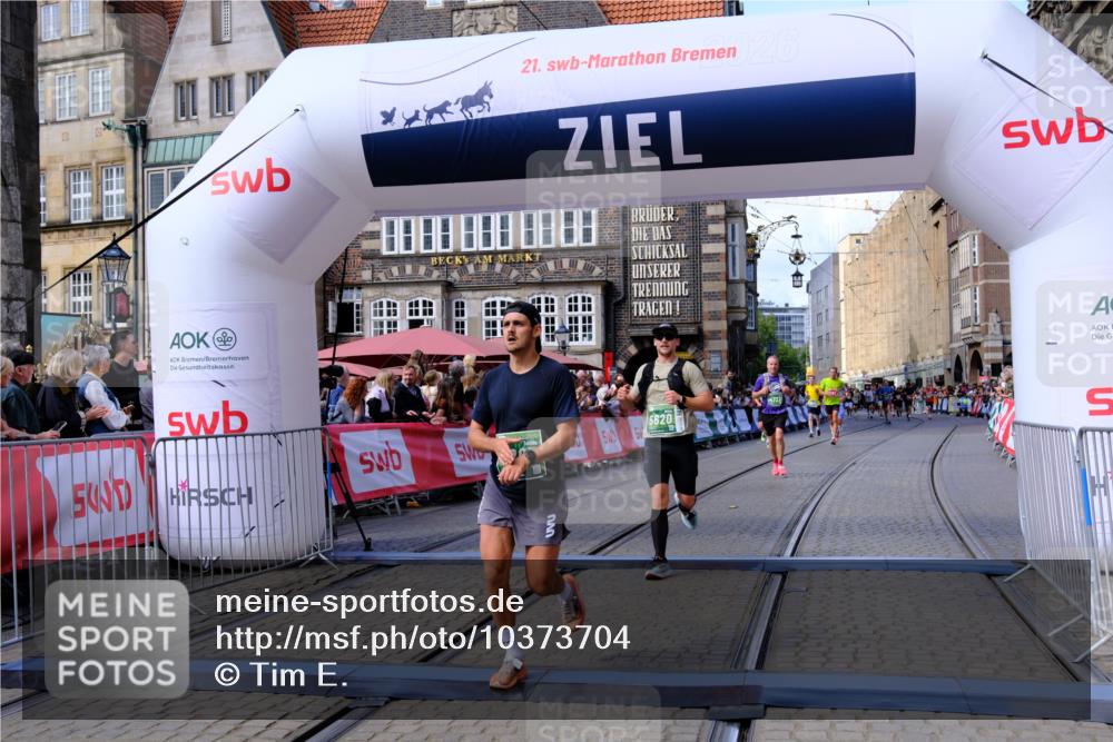 13.09.2026 - 21. swb-Marathon Bremen Tim E. http://msf.ph/oto/10373704 13.09.2026 13:10:55 Ziel 640, 1181, 1498, 1554, 2347, 2605, 4727, 5066, 5152, 5620, 5648, 6267, 7881, 13248 meine-sportfotos.de