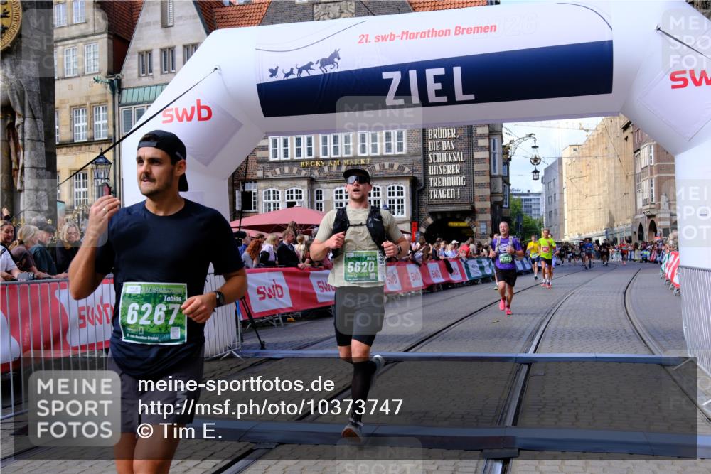 13.09.2026 - 21. swb-Marathon Bremen Tim E. http://msf.ph/oto/10373747 13.09.2026 13:10:56 Ziel 640, 1181, 1385, 1498, 1554, 2347, 2605, 4727, 5066, 5152, 5155, 5387, 5620, 5648, 6267, 7881, 9659, 13248 meine-sportfotos.de