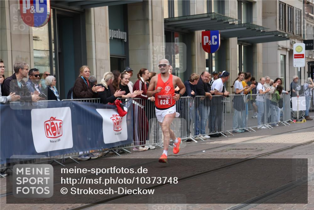 13.09.2026 - 21. swb-Marathon Bremen Strokosch-Dieckow http://msf.ph/oto/10373748 13.09.2026 12:21:08 Ziel 626 meine-sportfotos.de