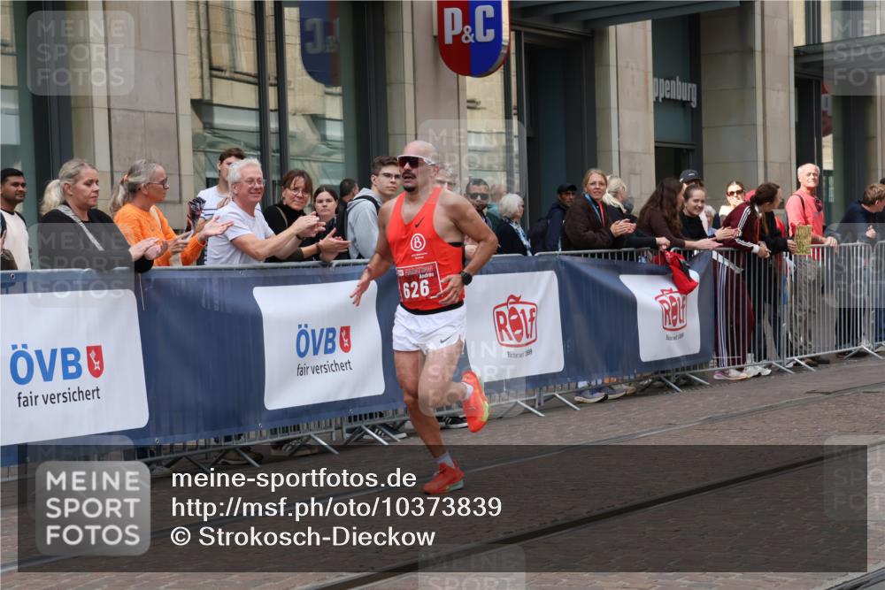 13.09.2026 - 21. swb-Marathon Bremen Strokosch-Dieckow http://msf.ph/oto/10373839 13.09.2026 12:21:09 Ziel 626 meine-sportfotos.de