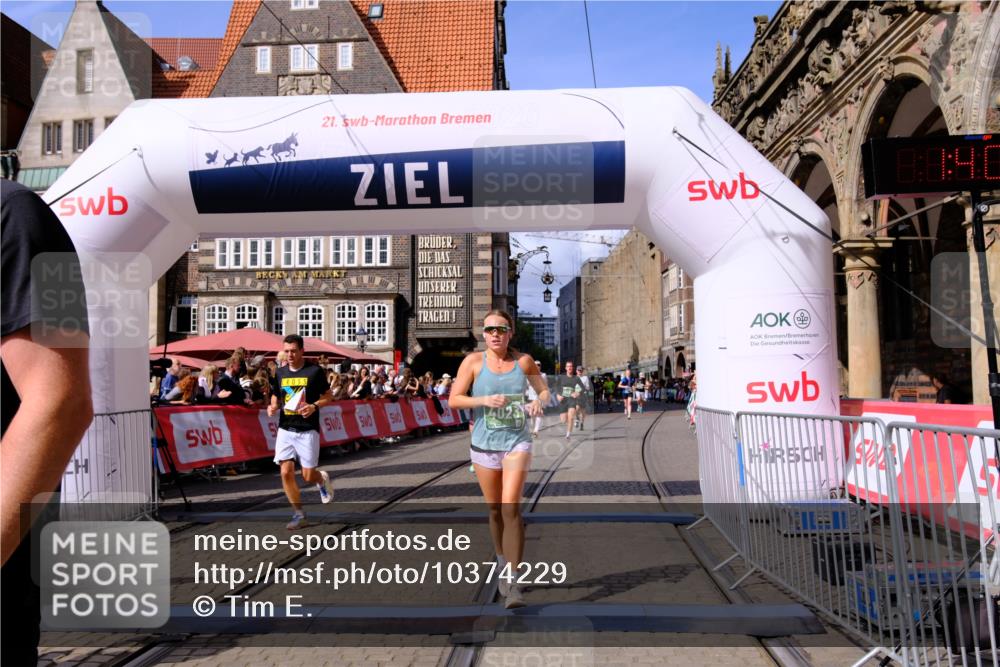 13.09.2026 - 21. swb-Marathon Bremen Tim E. http://msf.ph/oto/10374229 13.09.2026 13:11:14 Ziel 335, 384, 697, 1385, 2021, 2759, 4023, 4475, 4571, 5079, 5155, 5168, 5314, 5387, 6471, 6657, 7115, 7136, 8183, 9410, 9622, 9659, 13248 meine-sportfotos.de