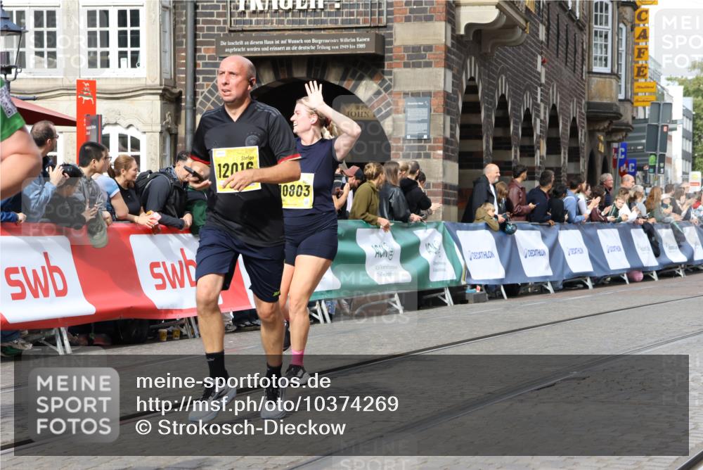 13.09.2026 - 21. swb-Marathon Bremen Strokosch-Dieckow http://msf.ph/oto/10374269 13.09.2026 11:02:14 Ziel 10257, 10409, 10444, 10500, 10617, 10803, 10817, 10924, 11115, 11268, 11369, 11412, 11413, 11436, 11479, 11486, 11859, 12016, 12095, 12145, 12360, 12379, 12412, 12466, 12506, 10153, 10154, 10273, 10274, 10278, 10331, 10338, 10738, 10885, 10915, 10943, 11137, 11505, 11853, 11886, 11890, 12169 meine-sportfotos.de