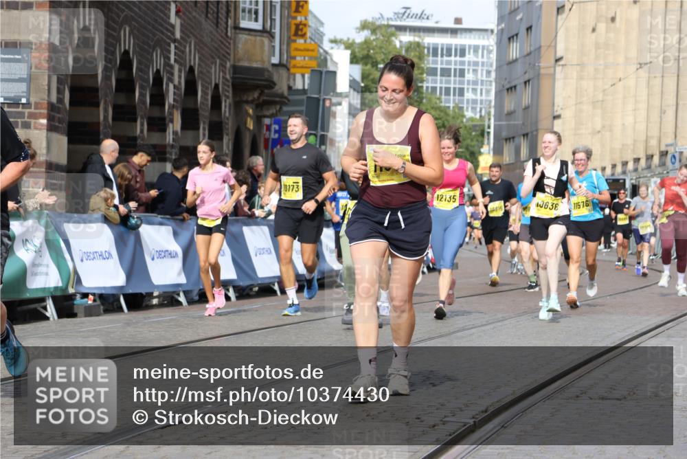 13.09.2026 - 21. swb-Marathon Bremen Strokosch-Dieckow http://msf.ph/oto/10374430 13.09.2026 11:02:18 Ziel 10257, 10409, 10444, 10473, 10500, 10617, 10803, 10817, 10924, 11115, 11268, 11369, 11412, 11413, 11436, 11859, 12016, 12095, 12145, 12360, 12379, 12412, 12466, 12506, 10153, 10154, 10273, 10274, 10278, 10338, 10738, 10885, 11137, 11505, 11508, 11526, 11554, 11853, 11890, 11945, 12169, 12252, 12489 meine-sportfotos.de