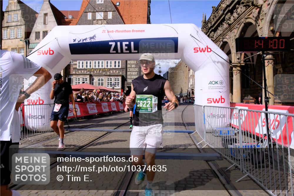 13.09.2026 - 21. swb-Marathon Bremen Tim E. http://msf.ph/oto/10374635 13.09.2026 13:11:22 Ziel 335, 697, 2021, 2759, 3440, 3448, 3484, 3647, 4429, 4475, 4571, 5079, 6471, 6657, 8183, 8474, 9410, 9622, 9762 meine-sportfotos.de
