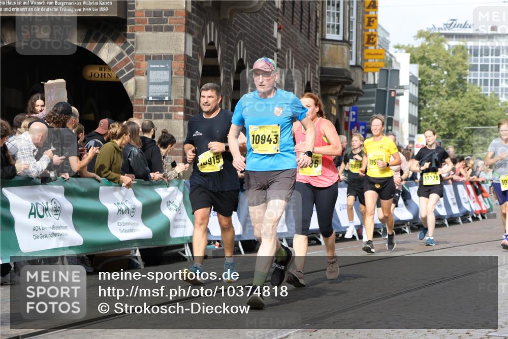 13.09.2026 - 21. swb-Marathon Bremen Strokosch-Dieckow http://msf.ph/oto/10374818 13.09.2026 11:02:26 Ziel 10173, 10257, 10439, 10473, 10500, 10617, 10636, 10803, 10817, 10924, 11249, 11268, 11436, 11576, 11811, 12016, 12042, 12094, 12095, 12134, 12135, 12145, 12360, 12437, 12506, 11137, 11261, 11508, 11526, 11554, 11662, 11890, 11945, 12154, 12169, 12252, 12429, 12451, 12489 meine-sportfotos.de